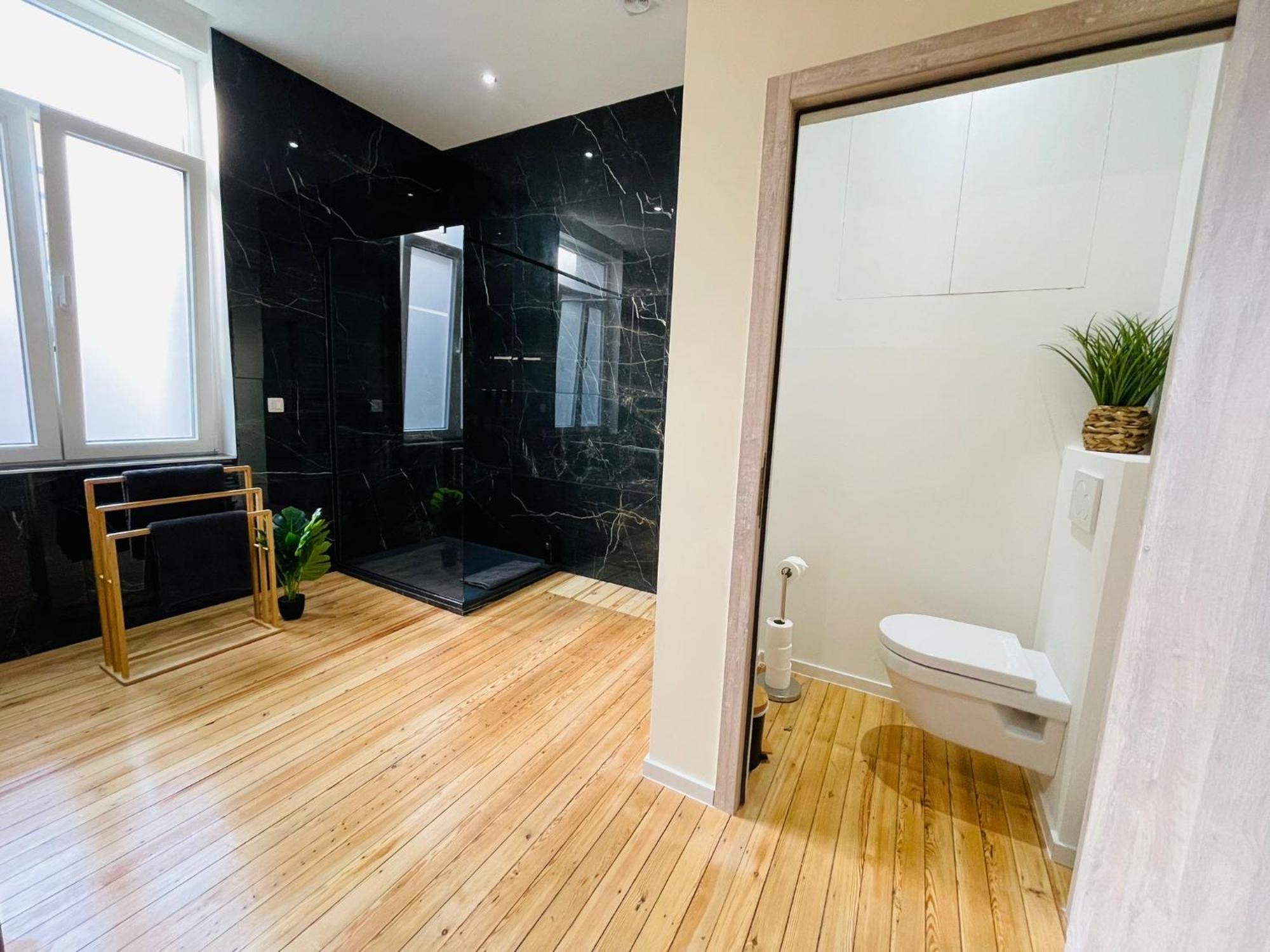 Appartement Exotique Avec Bain Balneo Liege Exterior photo
