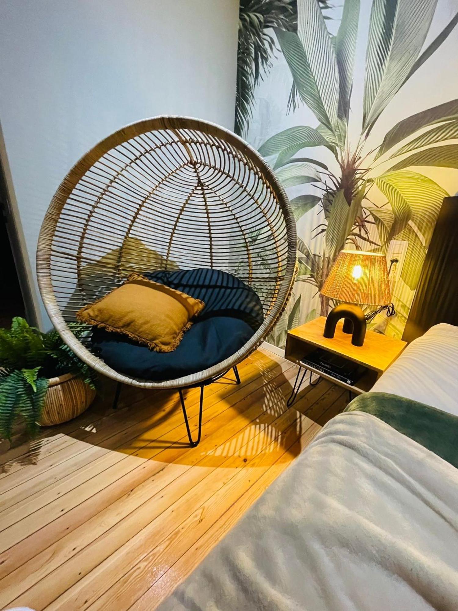 Appartement Exotique Avec Bain Balneo Liege Exterior photo